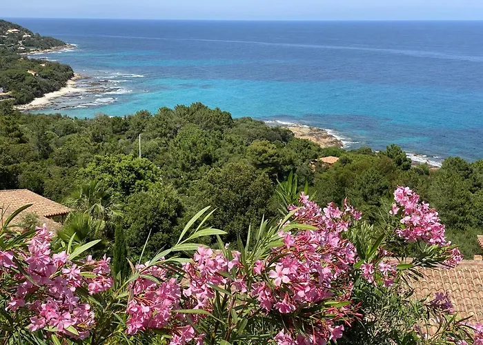 With Pool, Sea View, Ste Lucie De Porto-vecchio *